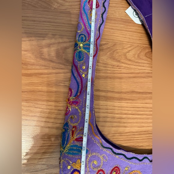 ✨ Earthbound Trading Company Embroidered Hobo Shoulder Bag ✨ - Picture 11 of 13